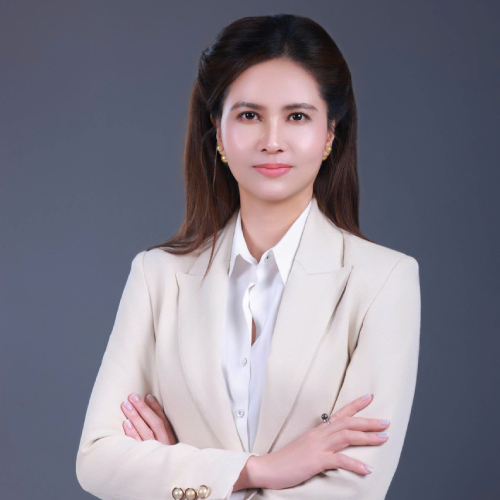Ms Hoang Lan