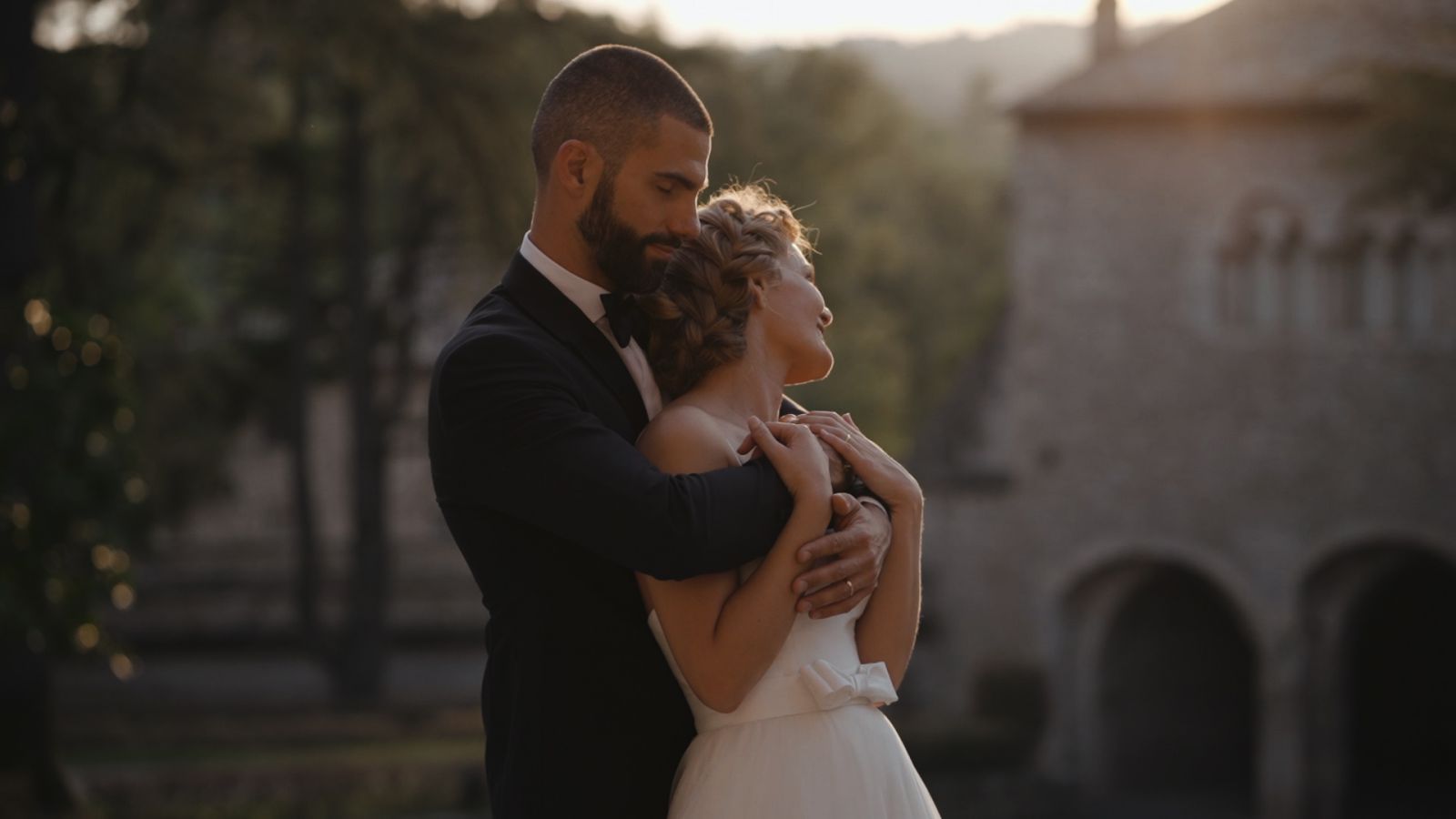 5 Reasons to Book a Wedding Videographer